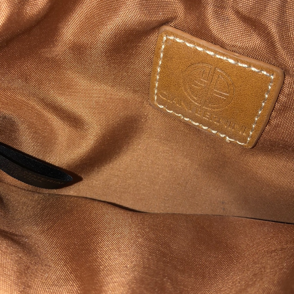 Handbag - Picture 2 of 5